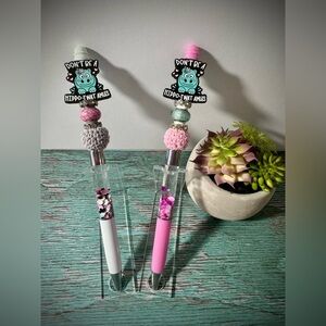 Don’t Be A Hippo-Tw*t Amus Adult Humor Beaded Pen Floating Glitter Beaded Pen